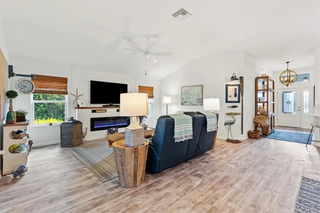 5746 Botner Drive The Villages FL 32163