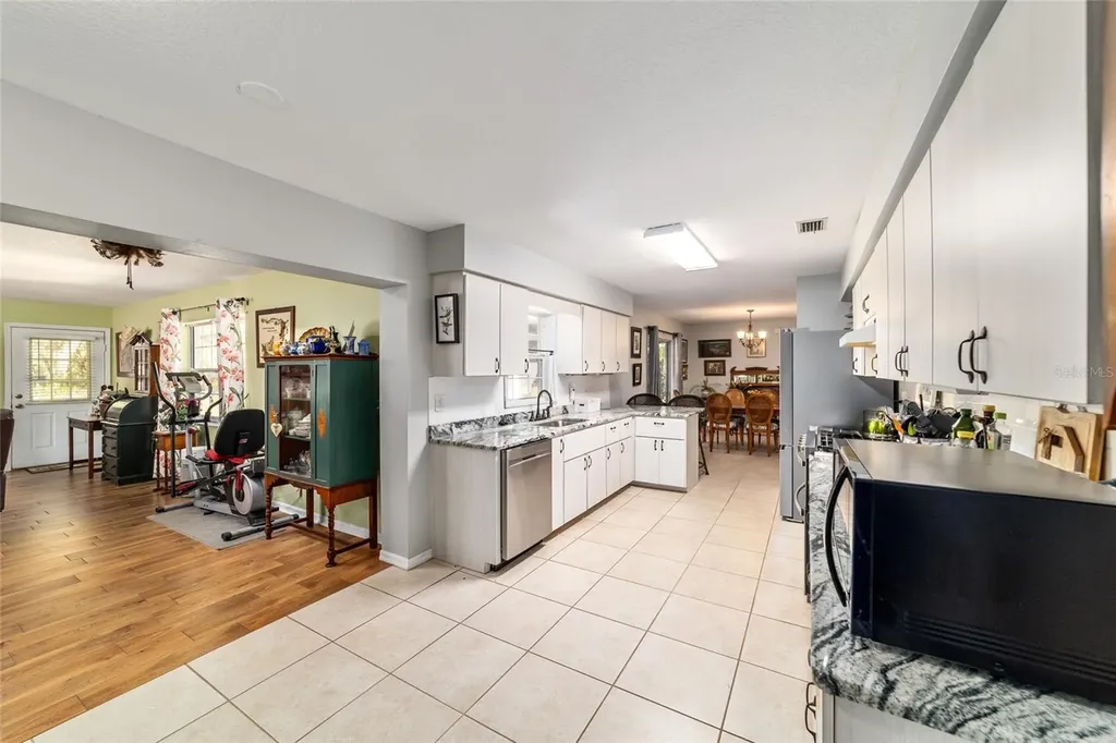 4849 NE 132nd Place Anthony FL 32617