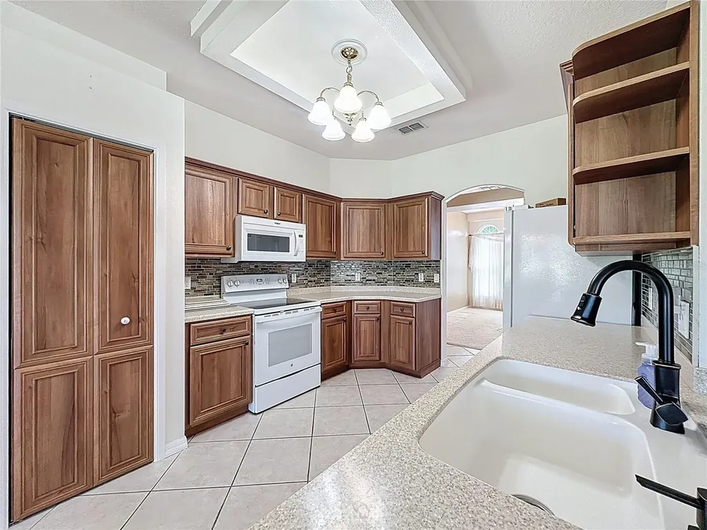 3828 Avon Court Clermont FL 34711