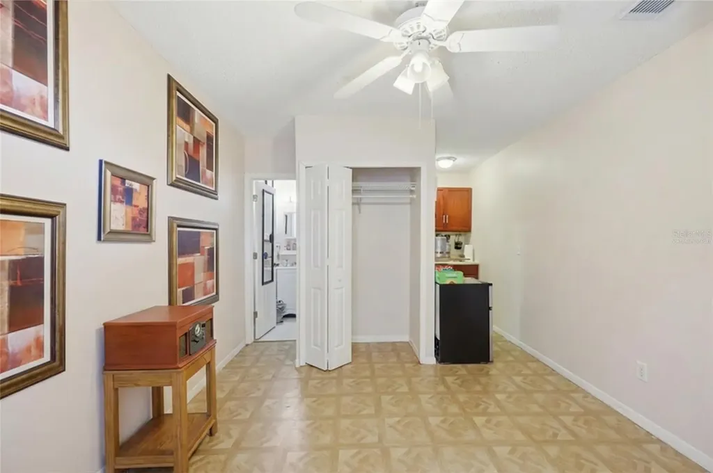 12315 Kenton Court Orlando FL 32837