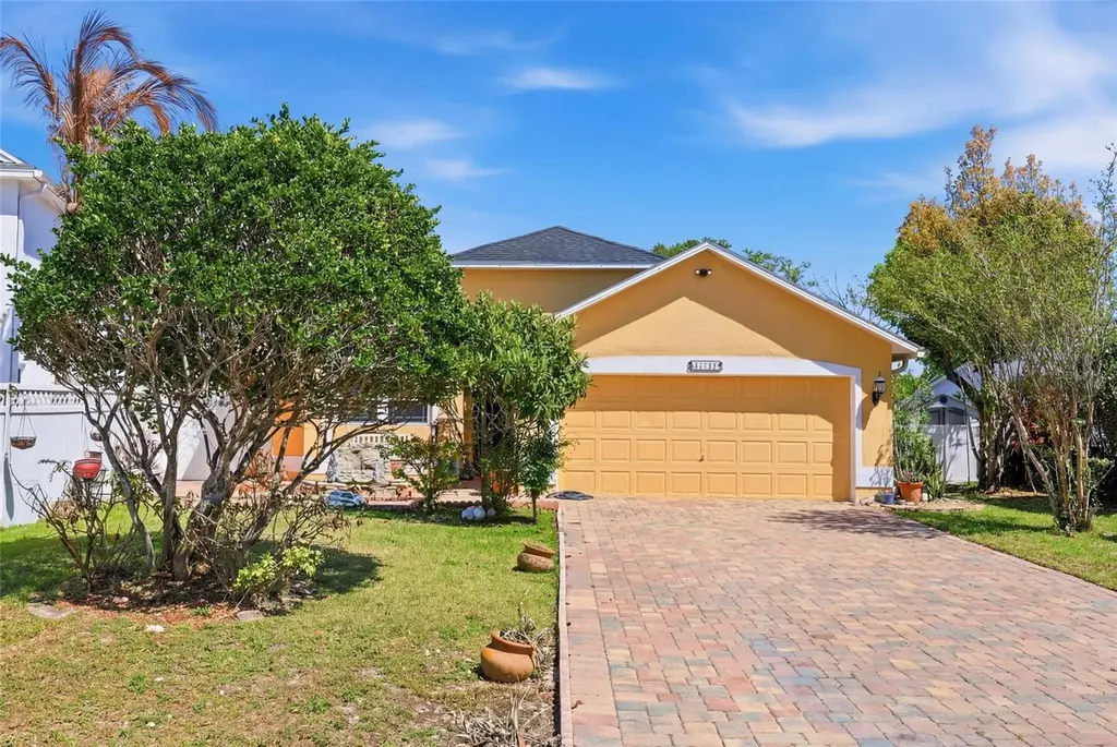 12315 Kenton Court Orlando FL 32837
