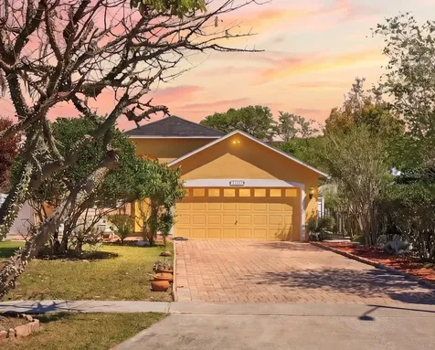 12315 Kenton Court Orlando FL 32837