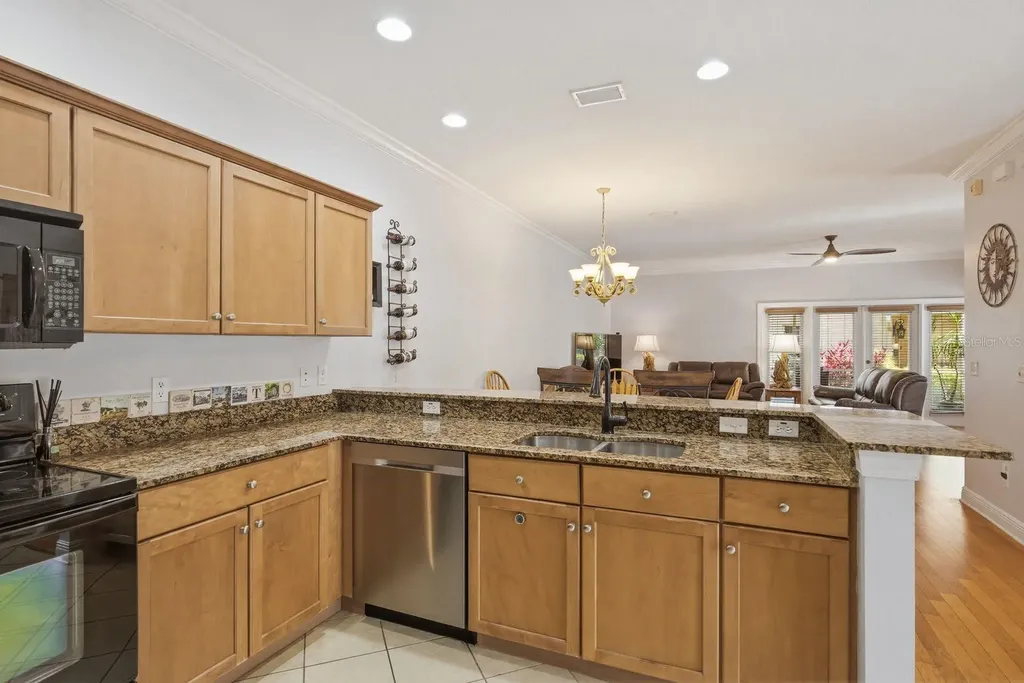 208 Valencia Circle St Petersburg FL 33716