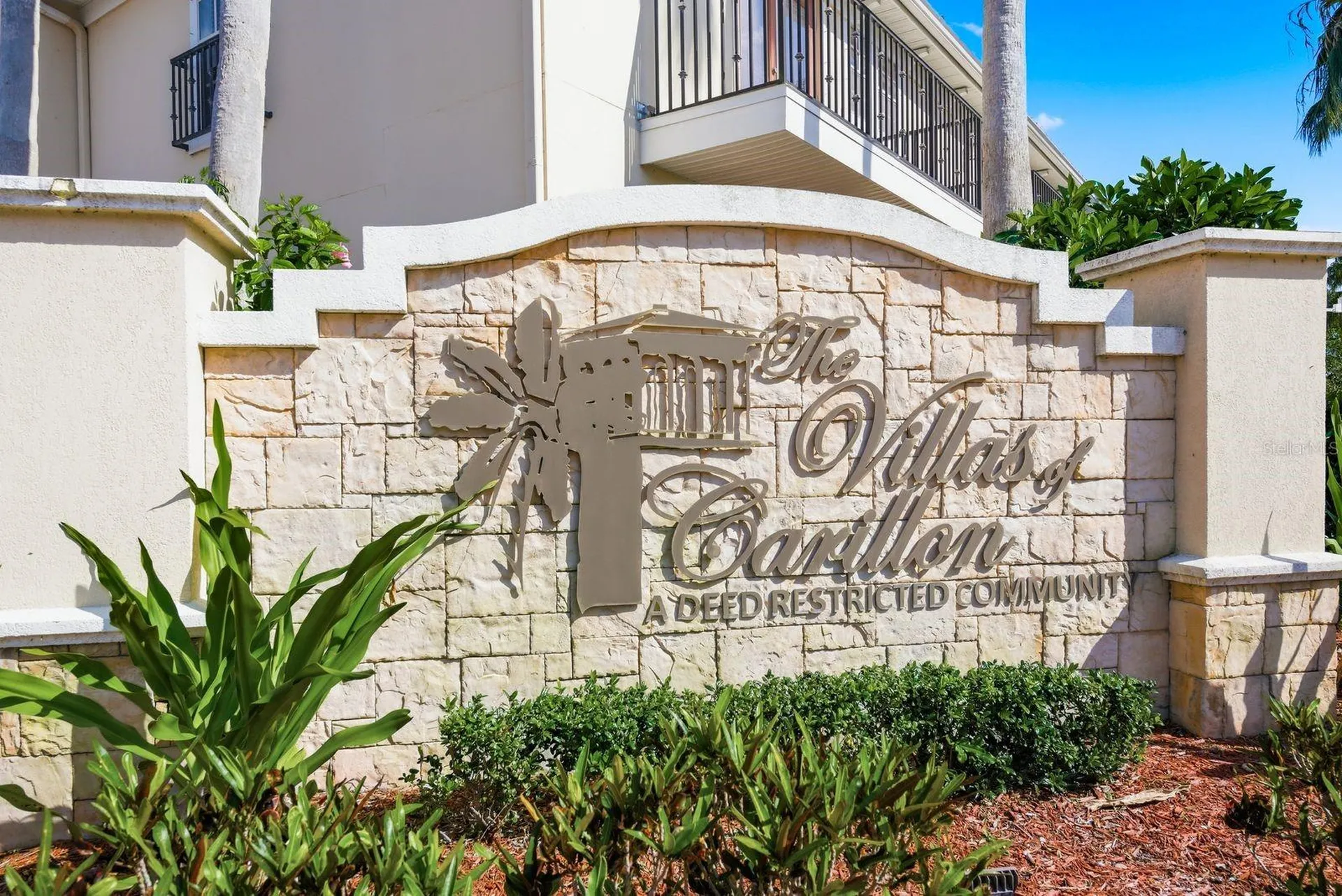 208 Valencia Circle St Petersburg FL 33716