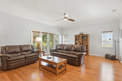 208 Valencia Circle St Petersburg FL 33716