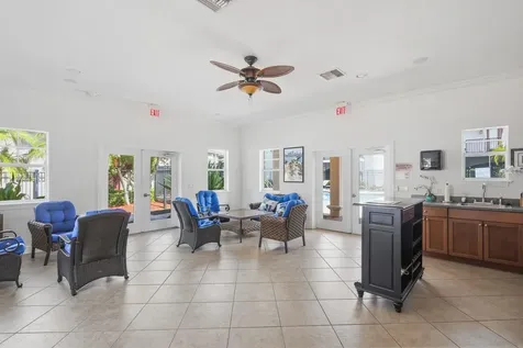 208 Valencia Circle St Petersburg FL 33716