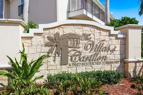 208 Valencia Circle St Petersburg FL 33716