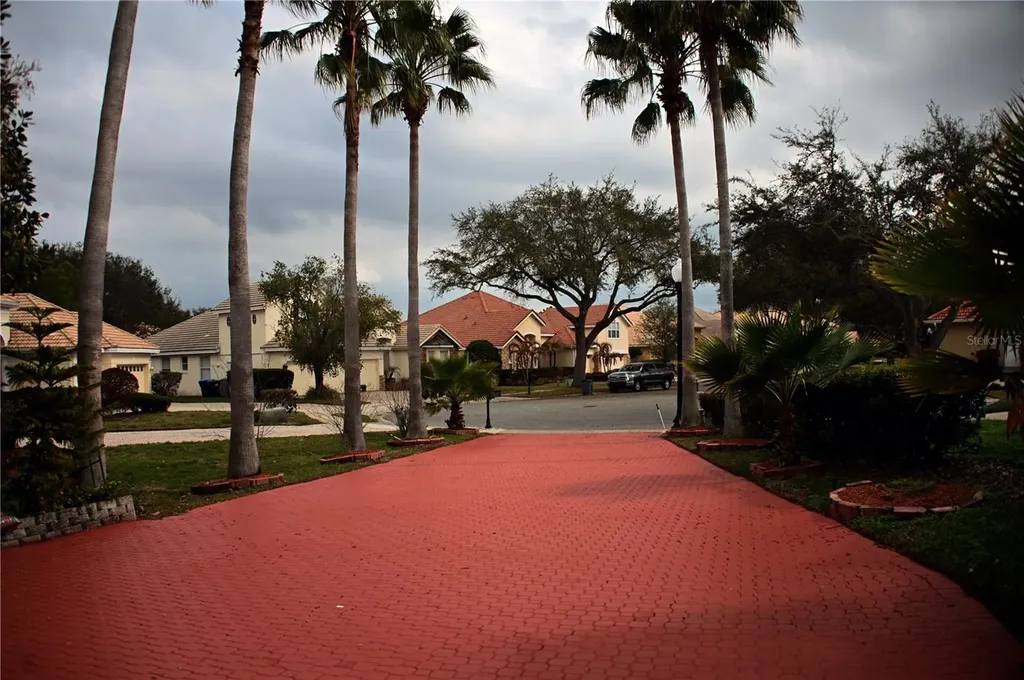 8800 Oak Landings Court Orlando FL 32836