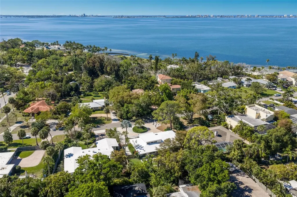455 S Shore Drive Sarasota FL 34234