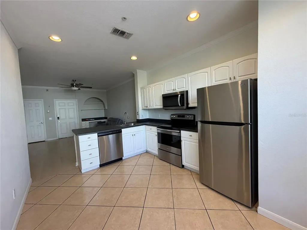 860 N Orange Avenue Orlando FL 32801