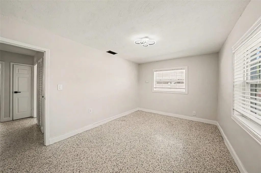 1514 W River Lane Tampa FL 33603