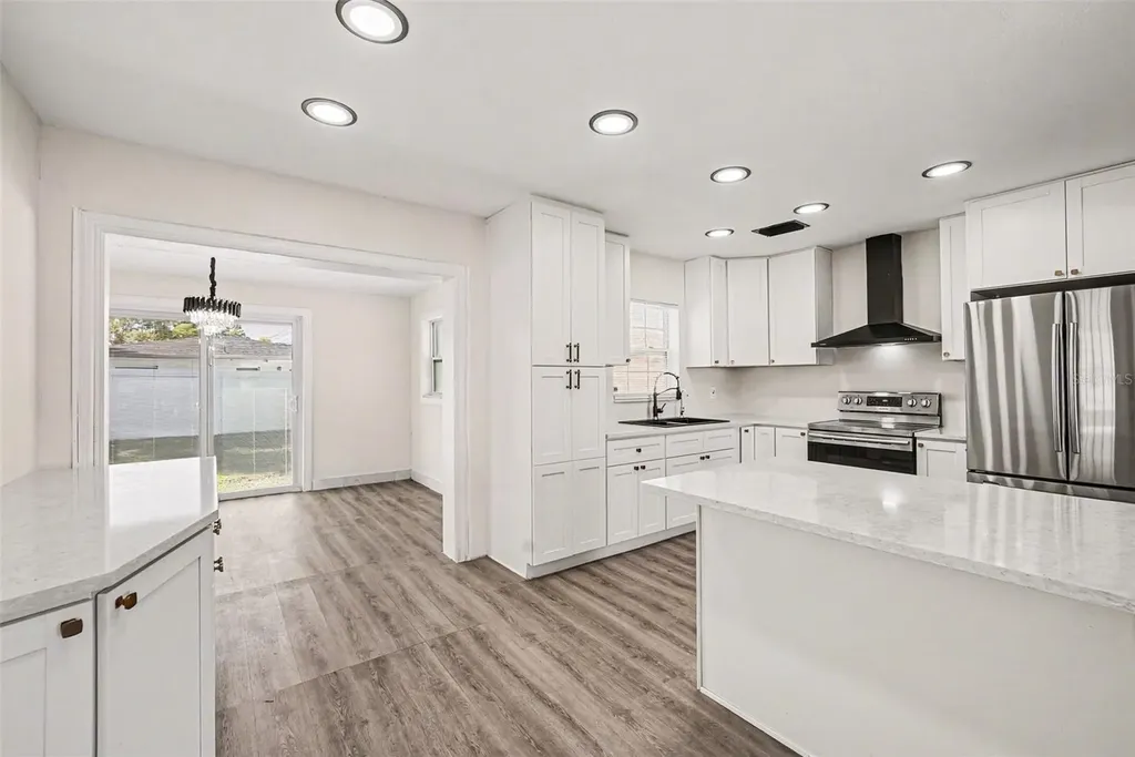 1514 W River Lane Tampa FL 33603