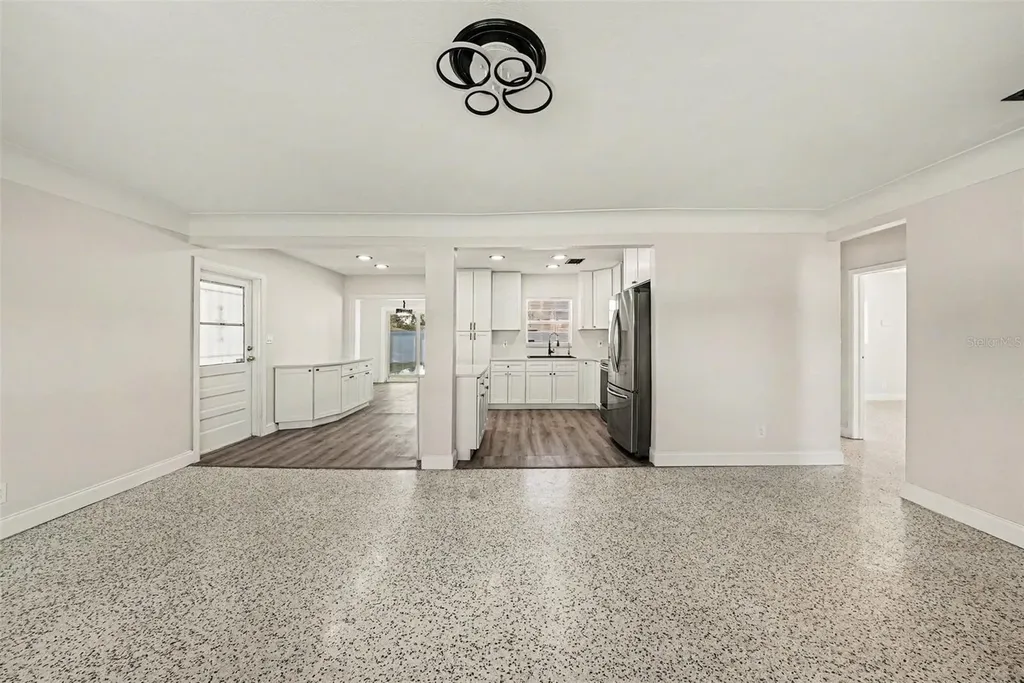 1514 W River Lane Tampa FL 33603