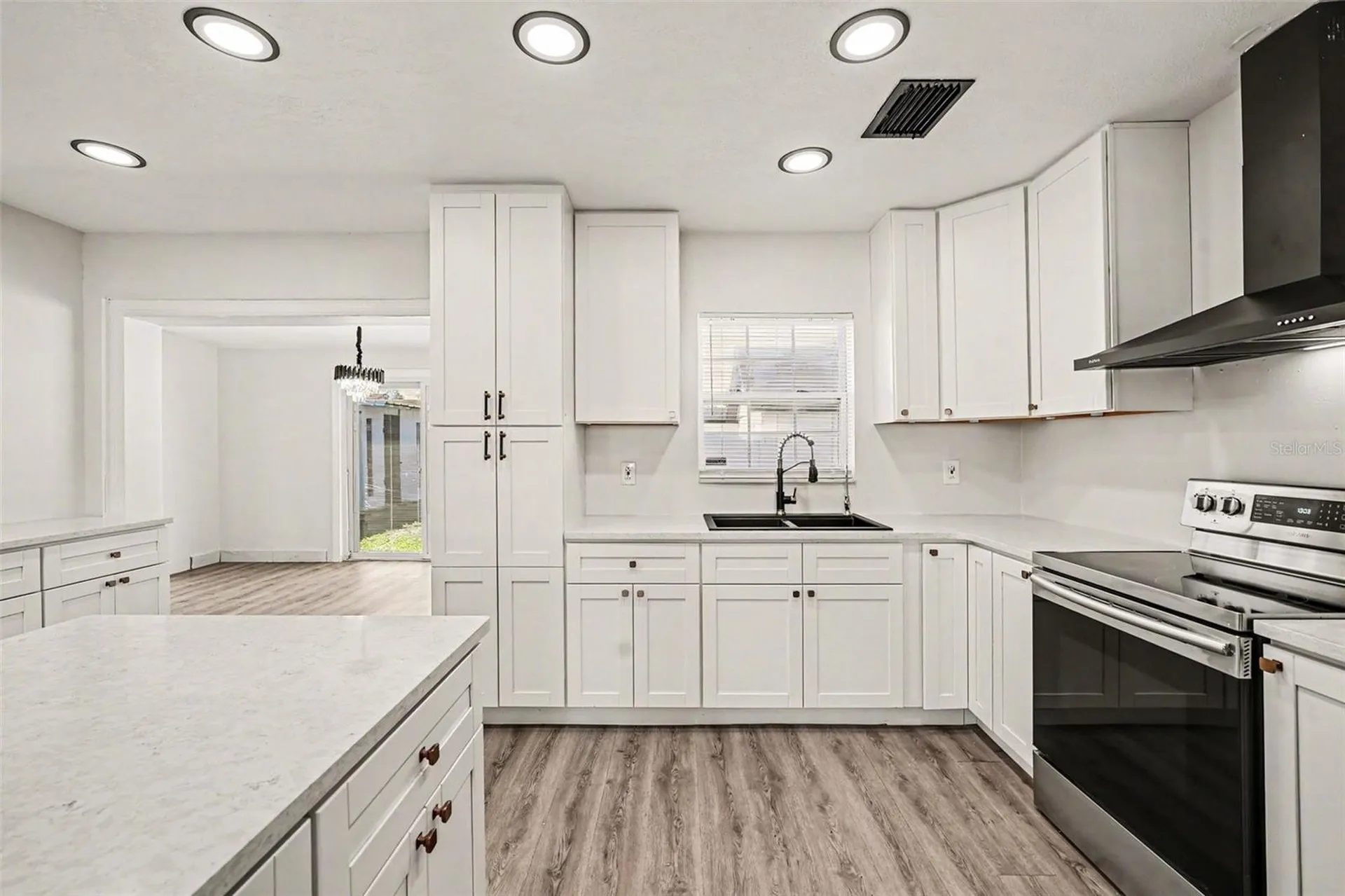 1514 W River Lane Tampa FL 33603