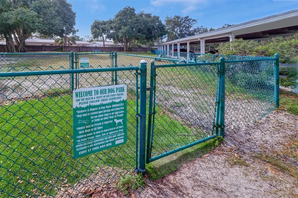 204 Pompano Drive SE St Petersburg FL 33705
