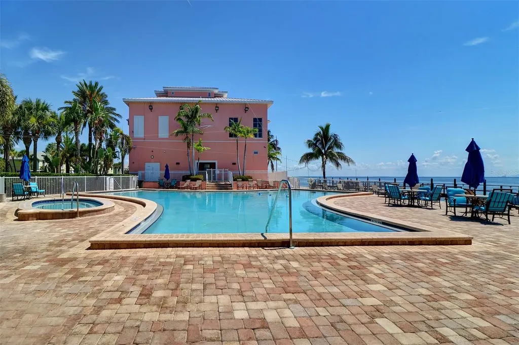 204 Pompano Drive SE St Petersburg FL 33705