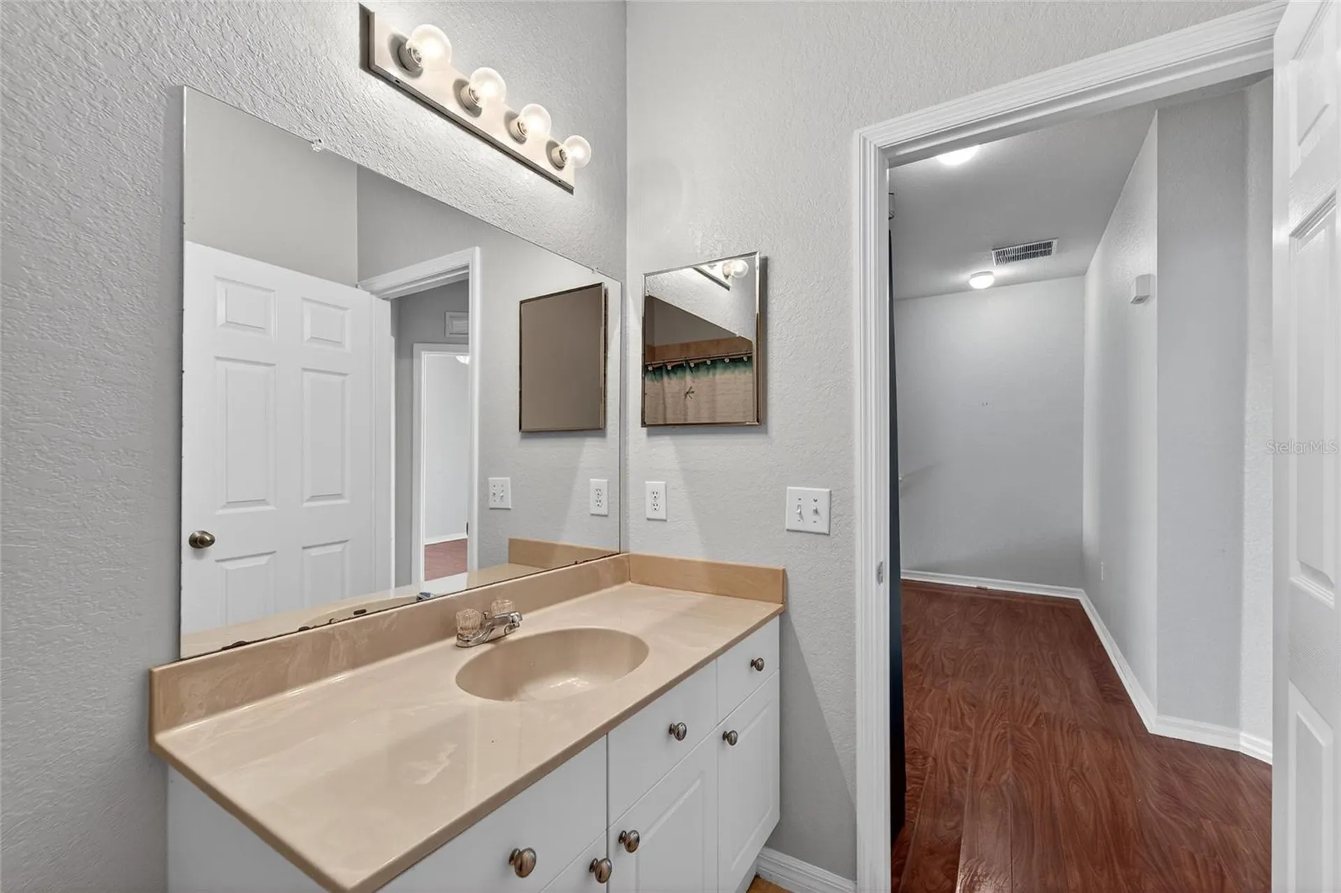 10849 Dragonwood Drive Tampa FL 33647