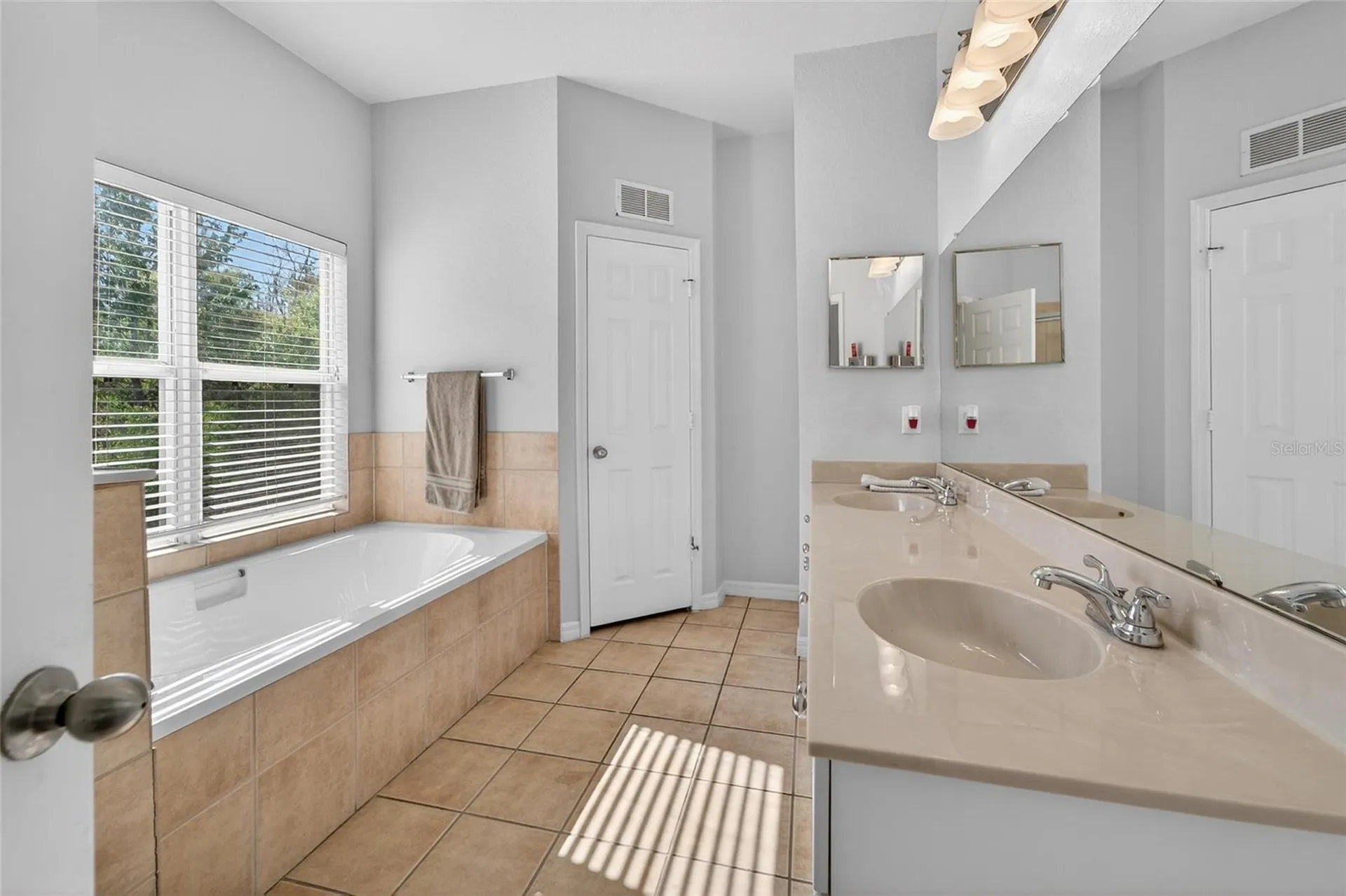 10849 Dragonwood Drive Tampa FL 33647