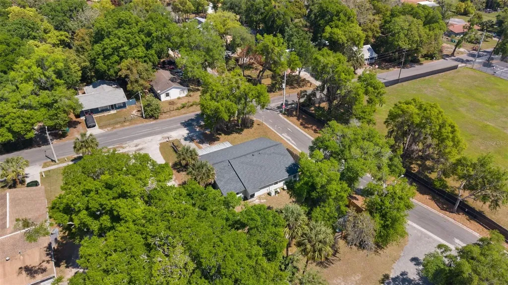 1124 E Grant Avenue Mount Dora FL 32757