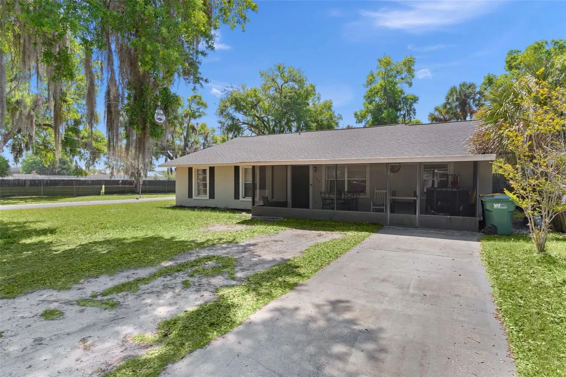 1124 E Grant Avenue Mount Dora FL 32757