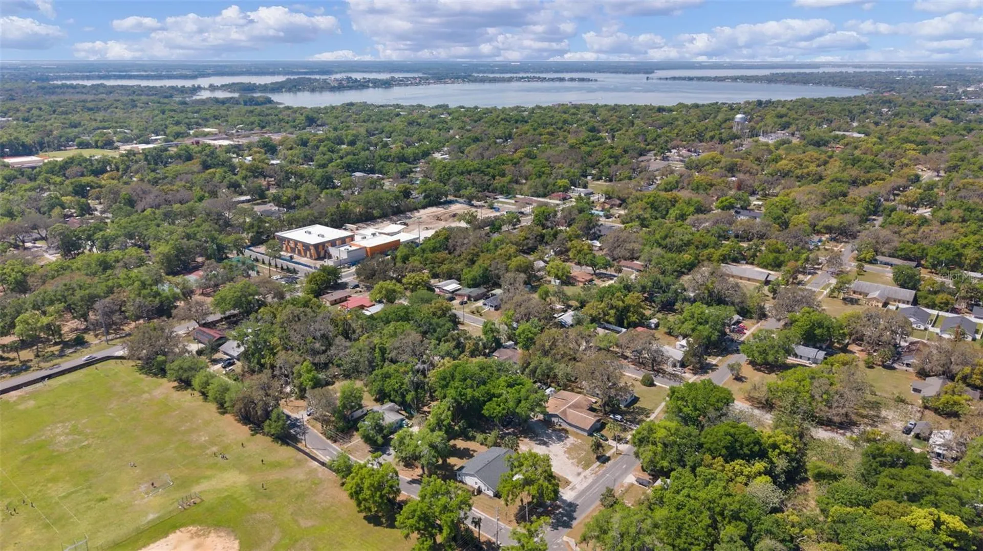1124 E Grant Avenue Mount Dora FL 32757
