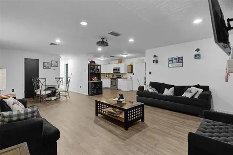 1124 E Grant Avenue Mount Dora FL 32757