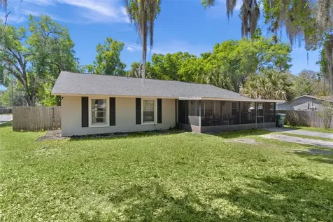 1124 E Grant Avenue Mount Dora FL 32757