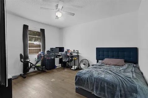 1124 E Grant Avenue Mount Dora FL 32757