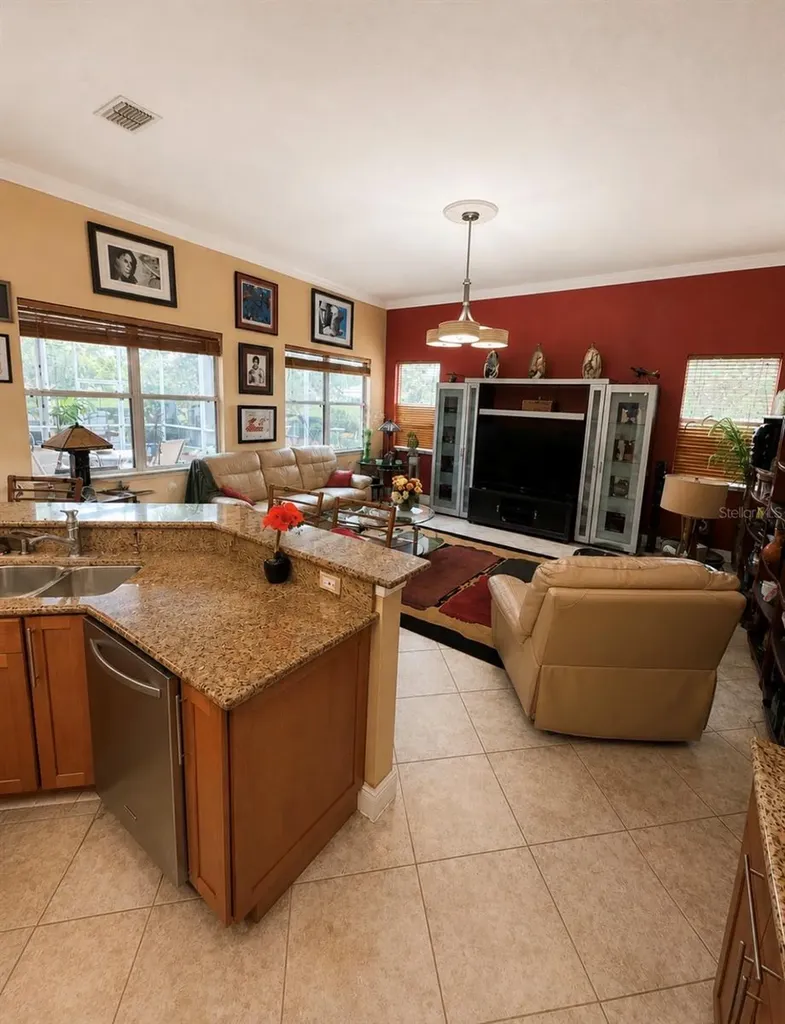 184 Crepe Myrtle Drive Groveland FL 34736