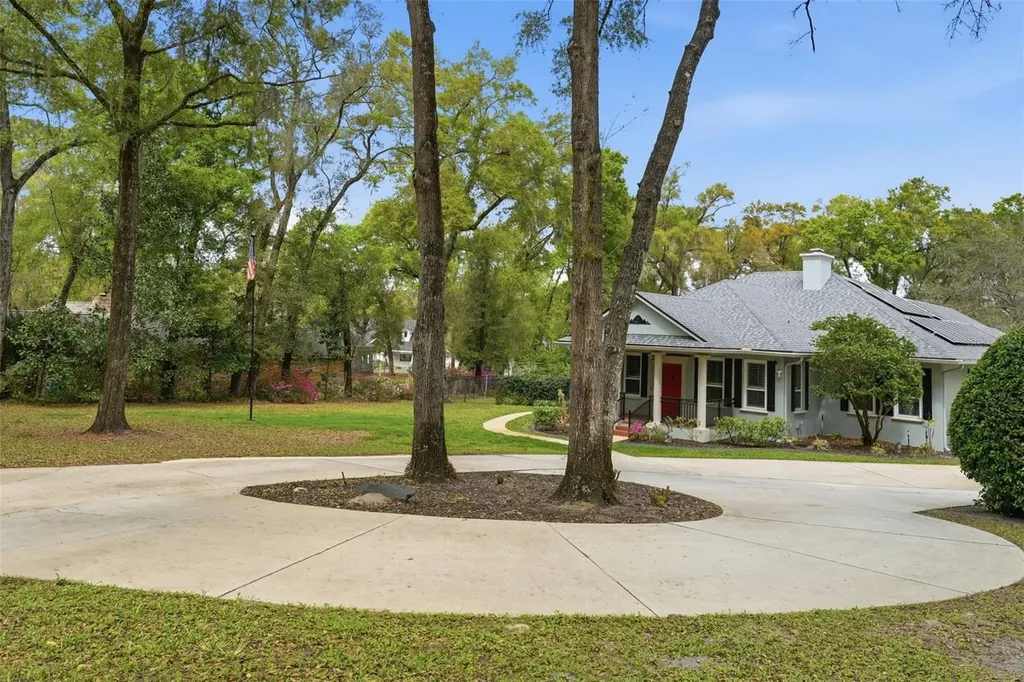 1163 Oakpoint Circle Apopka FL 32712