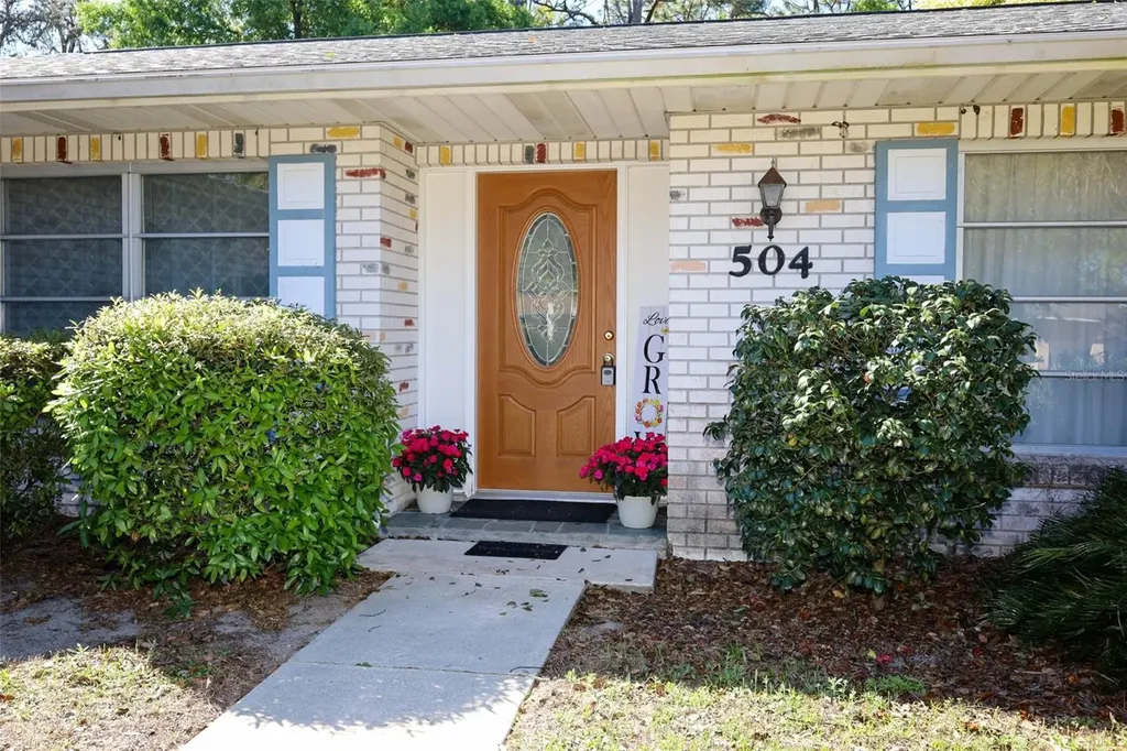 504 Ridgewood Street Altamonte Springs FL 32701