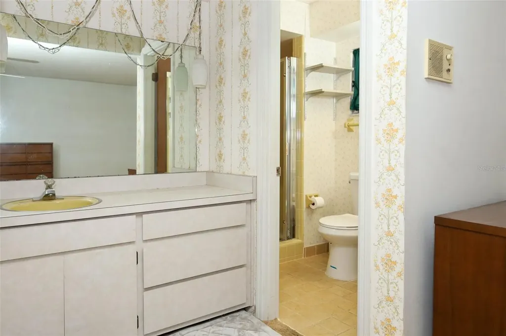 504 Ridgewood Street Altamonte Springs FL 32701