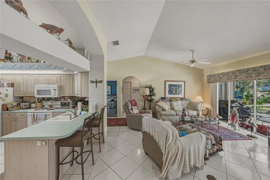 4336 Winding Oaks Circle Mulberry FL 33860