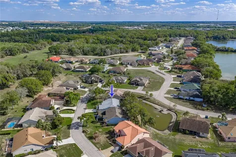 4336 Winding Oaks Circle Mulberry FL 33860