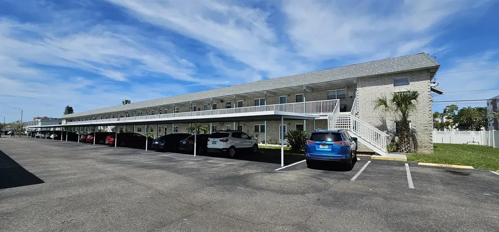 5357 81st Street N St Petersburg FL 33709