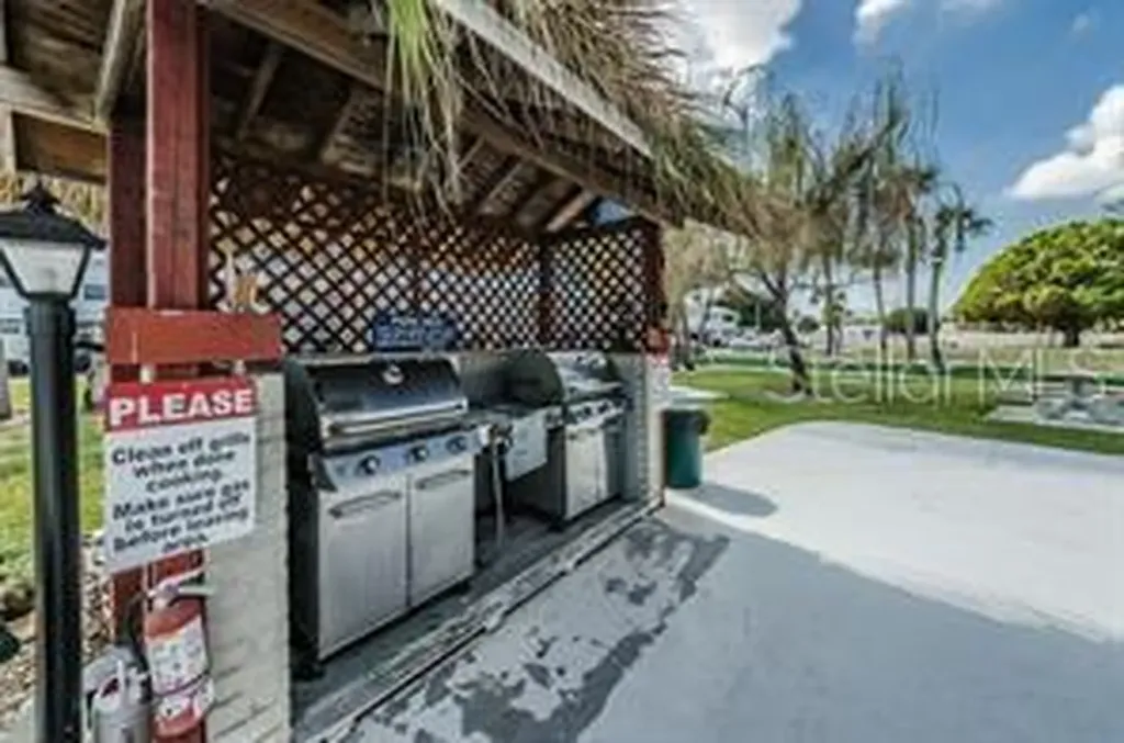 5357 81st Street N St Petersburg FL 33709
