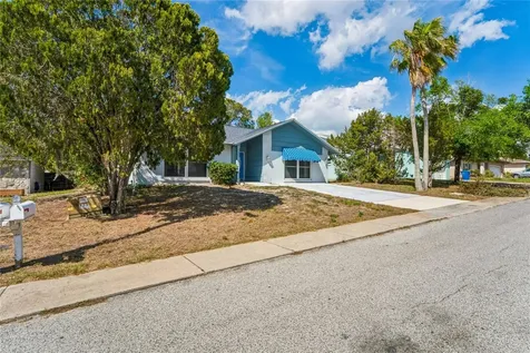 4251 Woodfield Avenue Holiday FL 34691