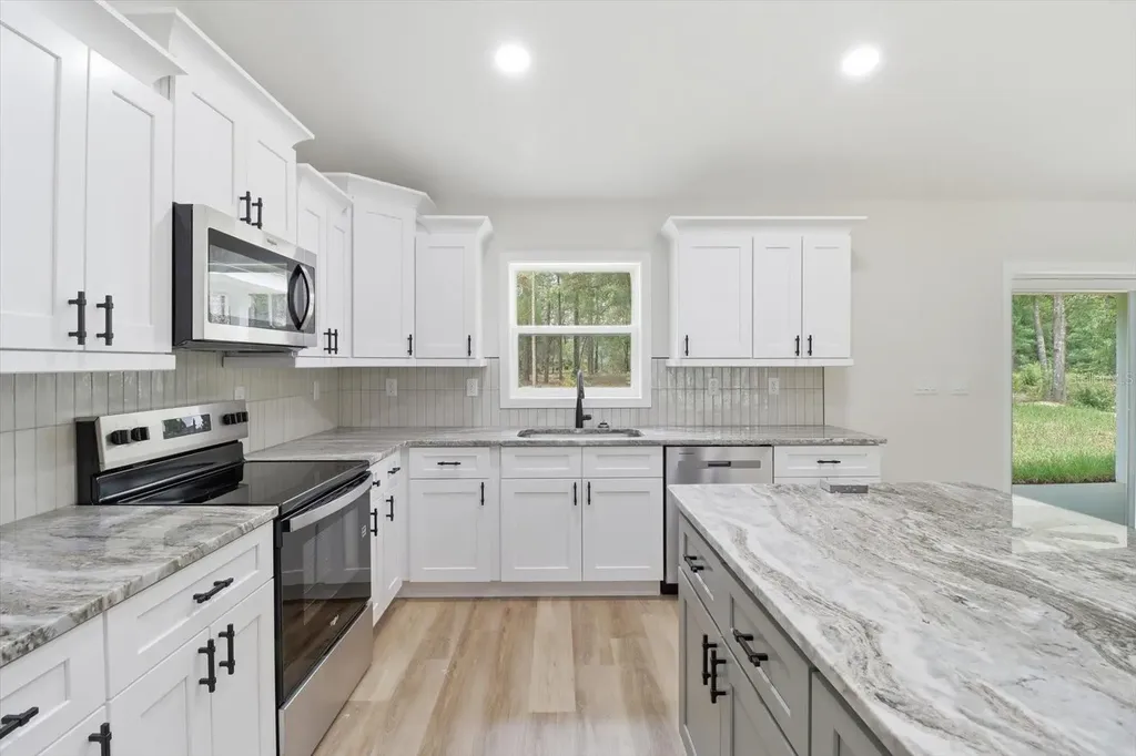 1683 W Pearson Street Hernando FL 34442