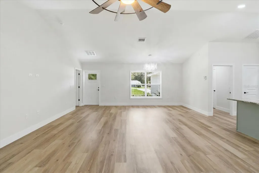1683 W Pearson Street Hernando FL 34442