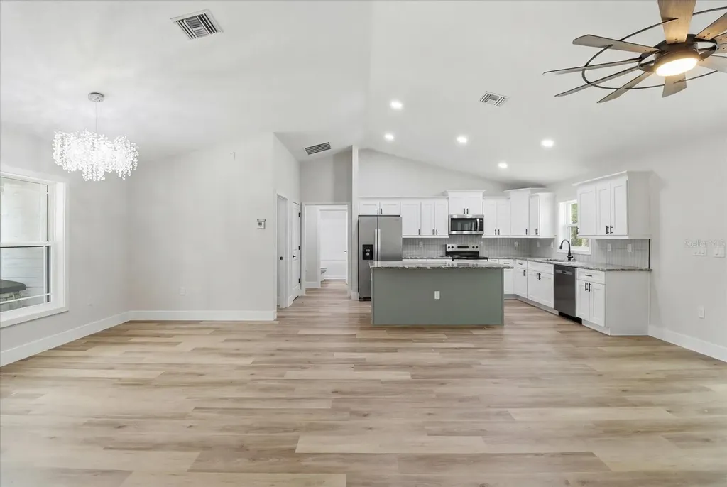1683 W Pearson Street Hernando FL 34442