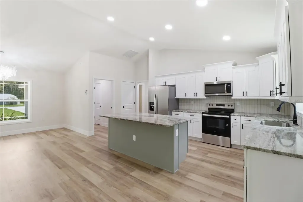 1683 W Pearson Street Hernando FL 34442