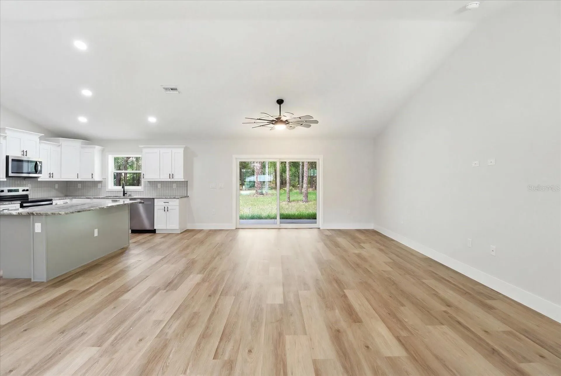 1683 W Pearson Street Hernando FL 34442