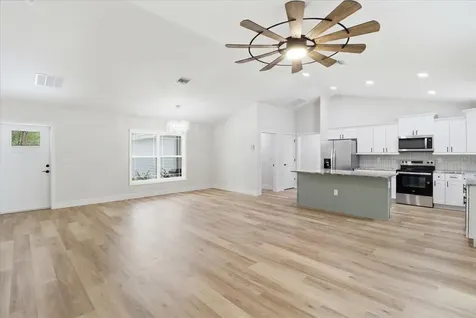 1683 W Pearson Street Hernando FL 34442