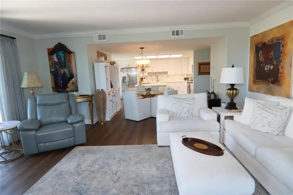 150 Belleview Boulevard Belleair FL 33756