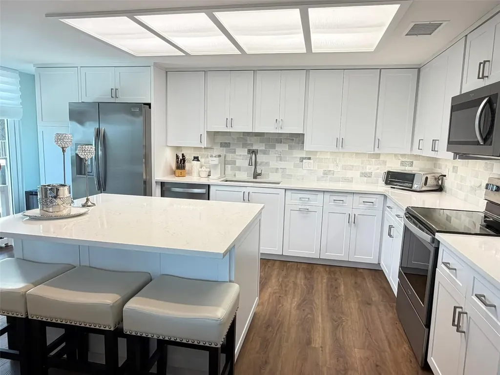 150 Belleview Boulevard Belleair FL 33756