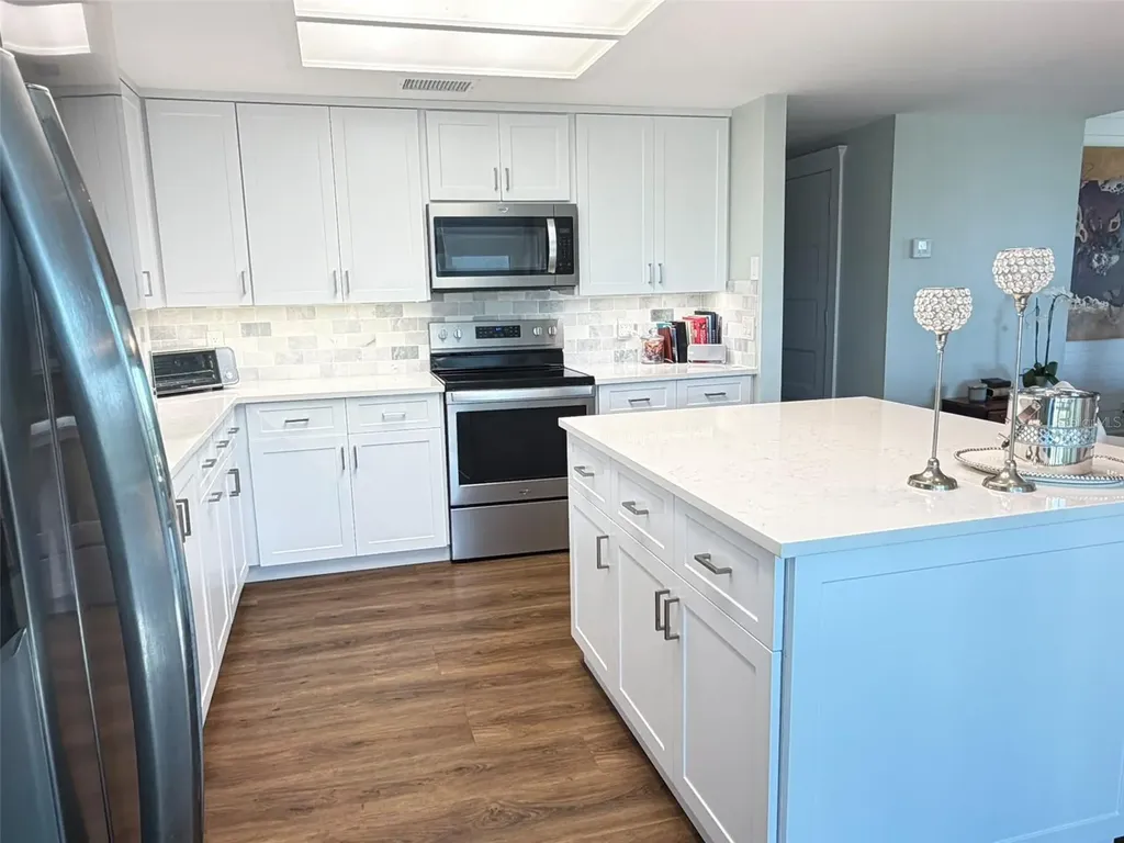 150 Belleview Boulevard Belleair FL 33756