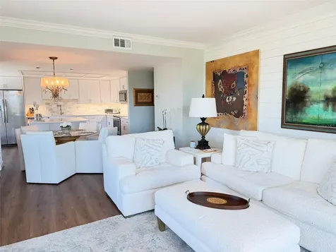 150 Belleview Boulevard Belleair FL 33756