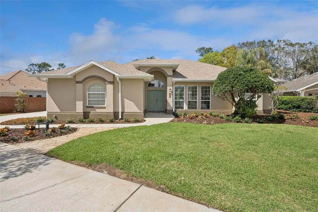 232 Birdiewood Court Debary FL 32713
