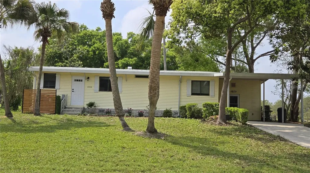 2458 Putter Road Zellwood FL 32798