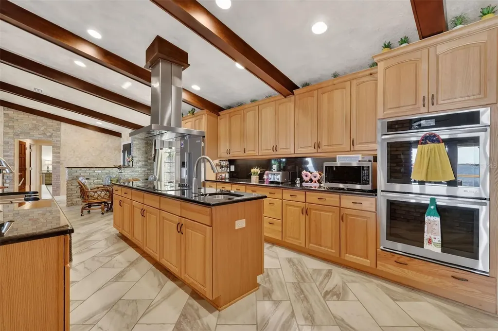 13033 SE 158th Lane Weirsdale FL 32195